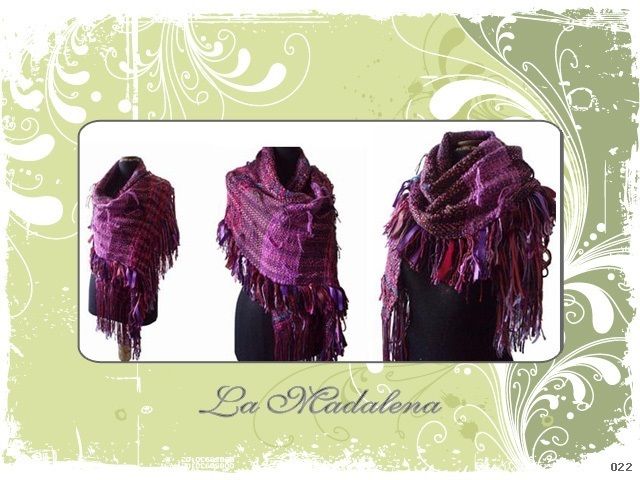 022 Handwoven Pashmina. Baroque style, fabric details